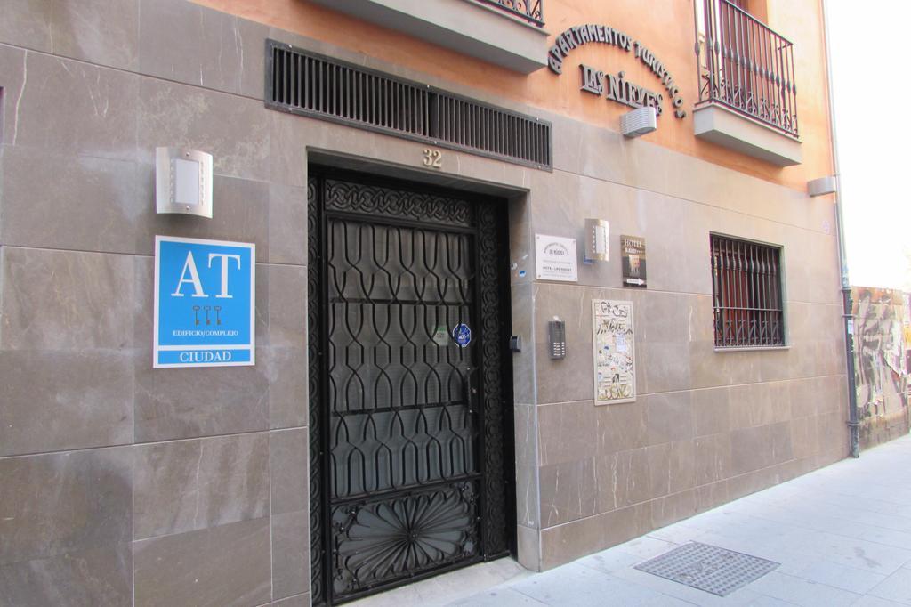 Apartamentos Turisticos Las Nieves Granada Eksteriør billede