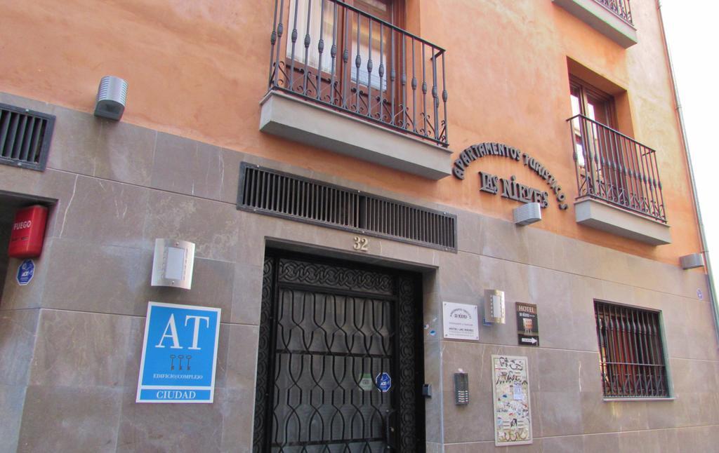 Apartamentos Turisticos Las Nieves Granada Eksteriør billede