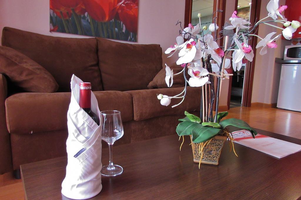 Apartamentos Turisticos Las Nieves Granada Eksteriør billede